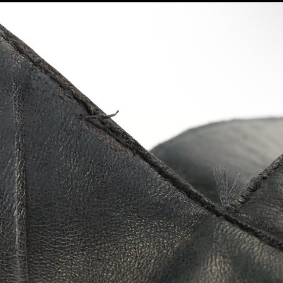 Vintage Chanel diamond pattern shoppers tote - Picture 12 of 13